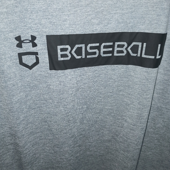 Under Armour Baseball Long Sleeve Men Size XL - Picture 4 of 6
